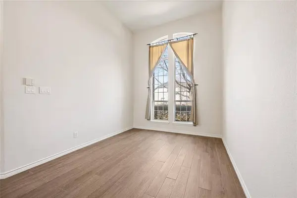 2705 Magnolia Lane, Grapevine, TX 76051