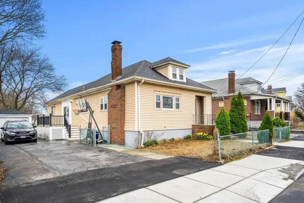 318 Sea Street, Quincy, MA 02169