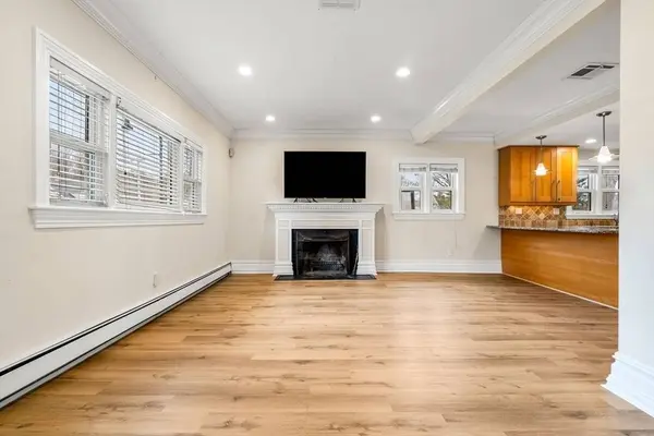 318 Sea Street, Quincy, MA 02169