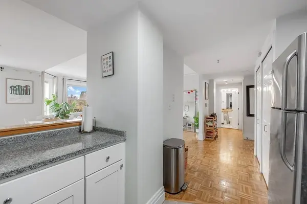 390 Commonwealth Avenue #607, Boston, MA 02215