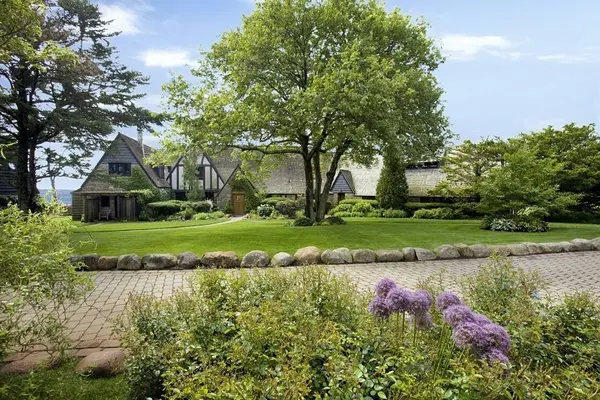 9 Drumhack Road, Gloucester, MA 01930