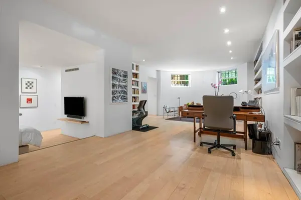 175 Commonwealth Avenue #A, Boston, MA 02116