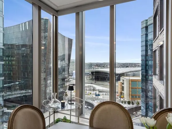 135 Seaport Blvd #1806, Boston, MA 02210