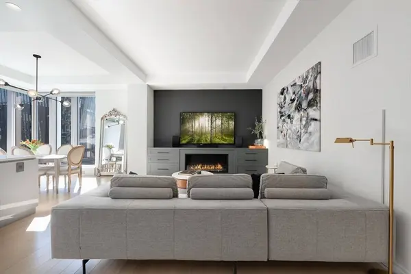 135 Seaport Blvd #1806, Boston, MA 02210