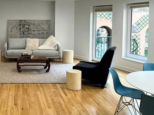 492 Beacon #82, Boston, MA 02115