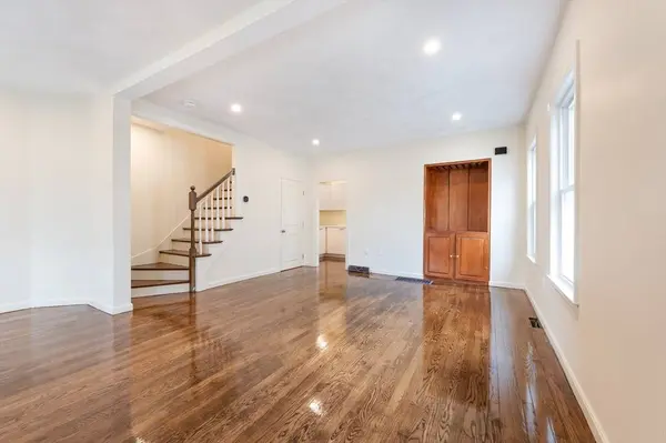 2-4 Brechin Ter, Andover, MA 01810