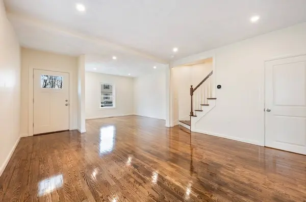 2-4 Brechin Ter, Andover, MA 01810