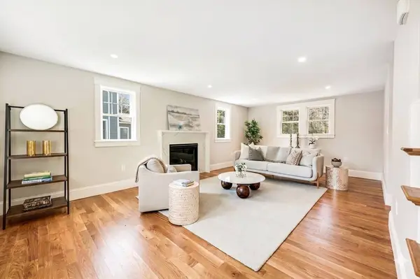6 Ivy Circle, Winchester, MA 01890