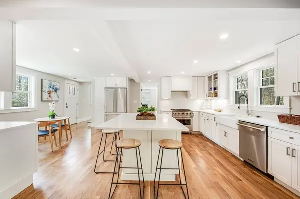 6 Ivy Circle, Winchester, MA 01890