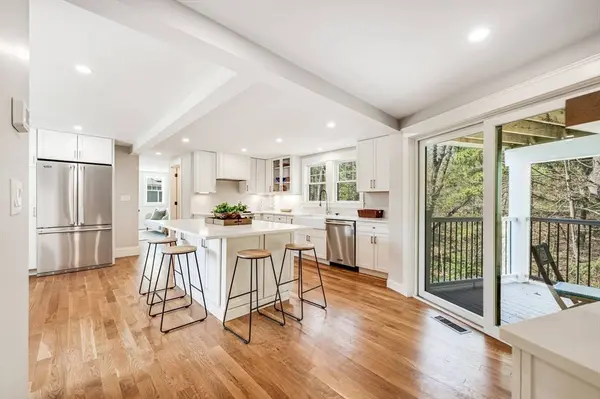 6 Ivy Circle, Winchester, MA 01890