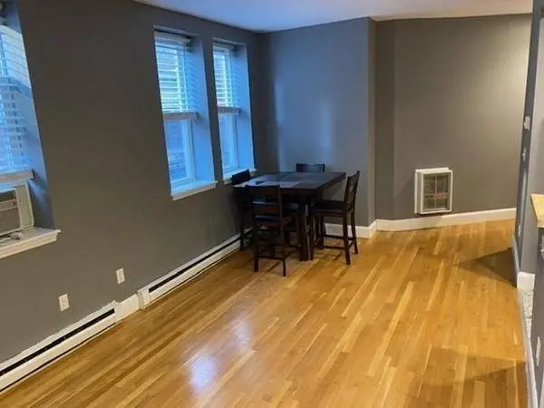 121 Salem #2C, Boston, MA 02113
