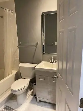 121 Salem #2C, Boston, MA 02113