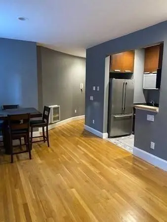 121 Salem #2C, Boston, MA 02113