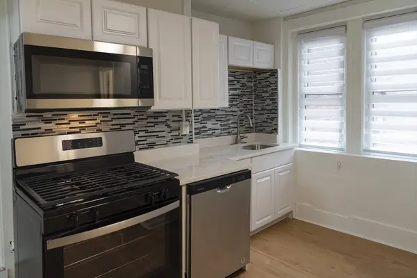 144 Salem #4, Boston, MA 02113