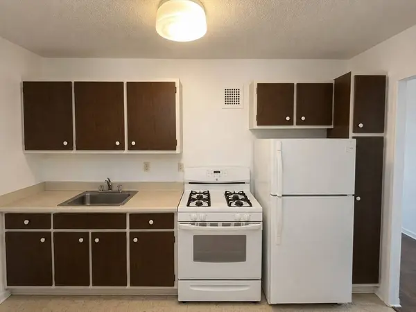 9 Hawthorne Place #12F, Boston, MA 02114