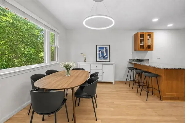 48 Regent Circle #48, Brookline, MA 02445