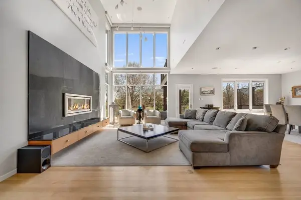 2 Blanchard Road, Cambridge, MA 02138
