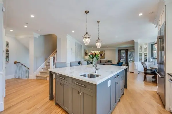 84 Westbourne Terrace #84, Brookline, MA 02446
