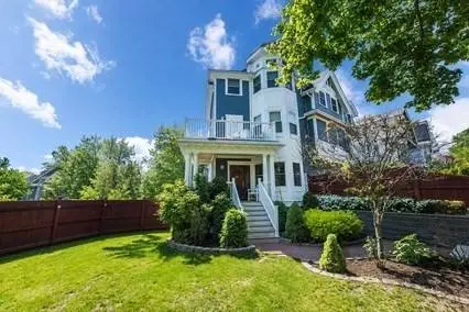 84 Westbourne Terrace #84, Brookline, MA 02446