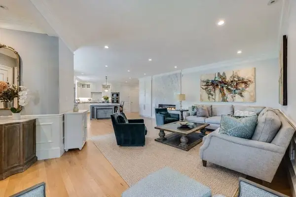 84 Westbourne Terrace #84, Brookline, MA 02446