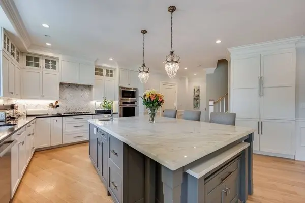 84 Westbourne Terrace #84, Brookline, MA 02446