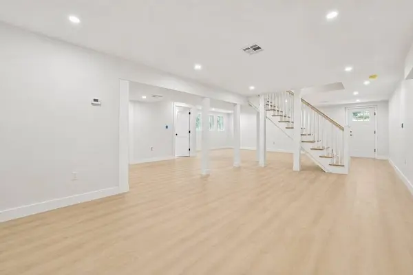 16 Janes Rd, Boxford, MA 01921
