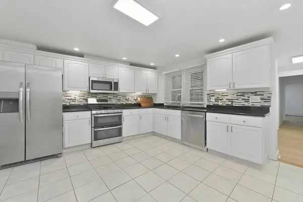 144 Salem St, Boston, MA 02113