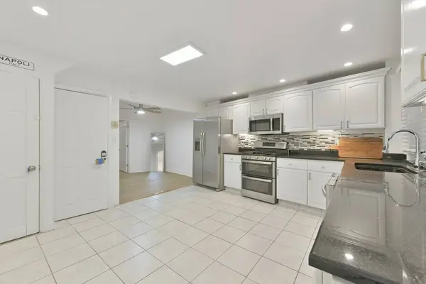 144 Salem St, Boston, MA 02113