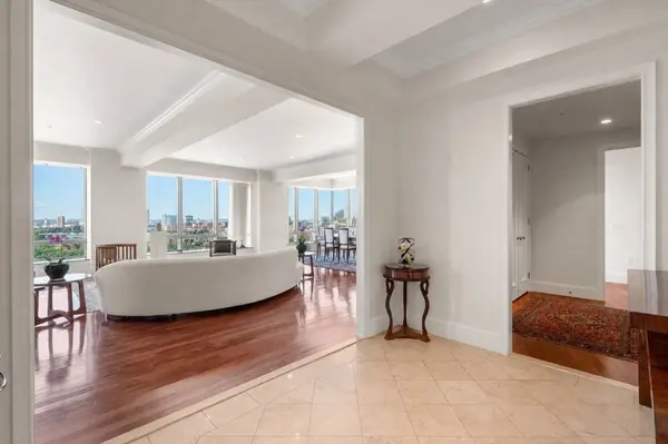 2 Avery Street #21E, Boston, MA 02111