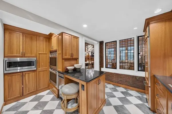 414 Beacon Street #5, Boston, MA 02115
