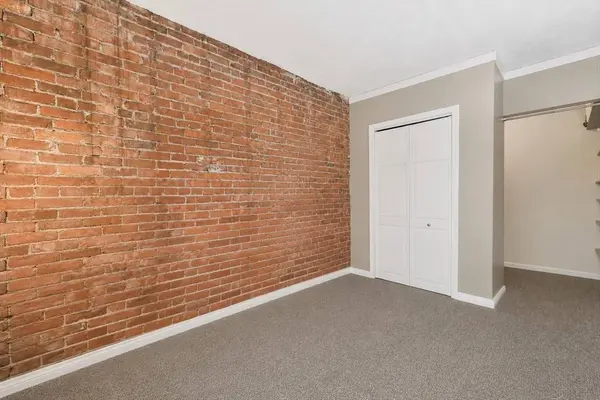32 Fleet St #7, Boston, MA 02113