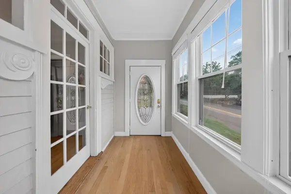 41 Maple St, Stoneham, MA 02180