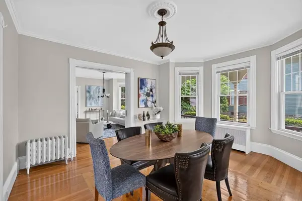 41 Maple St, Stoneham, MA 02180