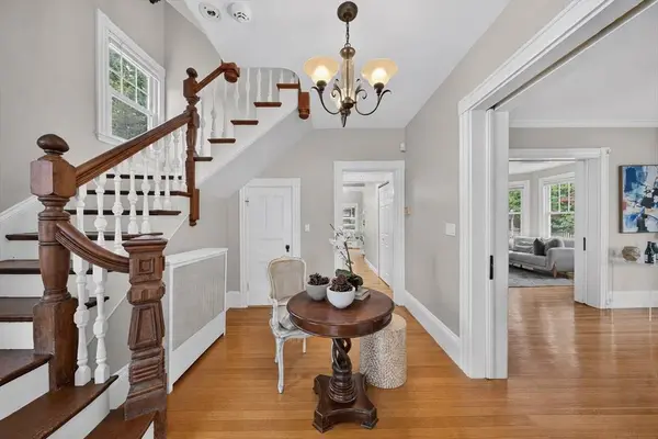 41 Maple St, Stoneham, MA 02180