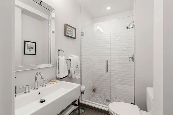 530 E Broadway #1, Boston, MA 02127