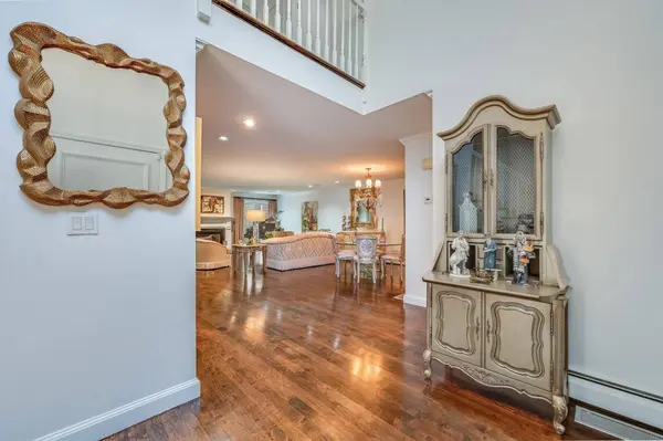 439C Dedham Street #C, Newton, MA 02459
