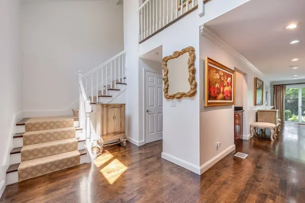 439C Dedham Street #C, Newton, MA 02459