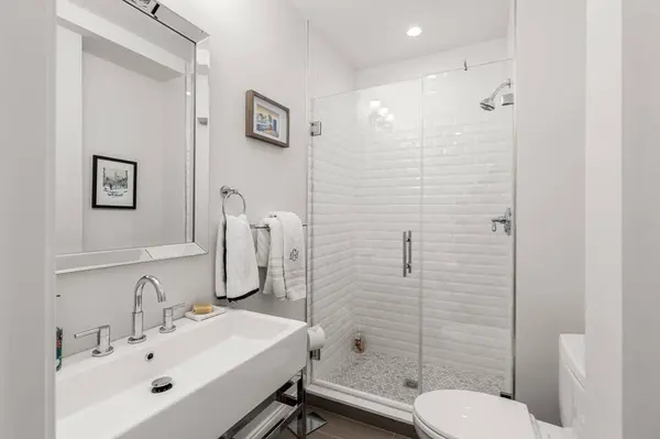 530 E Broadway #1, Boston, MA 02127