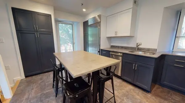 492 Beacon Street #TOWER, Boston, MA 02115