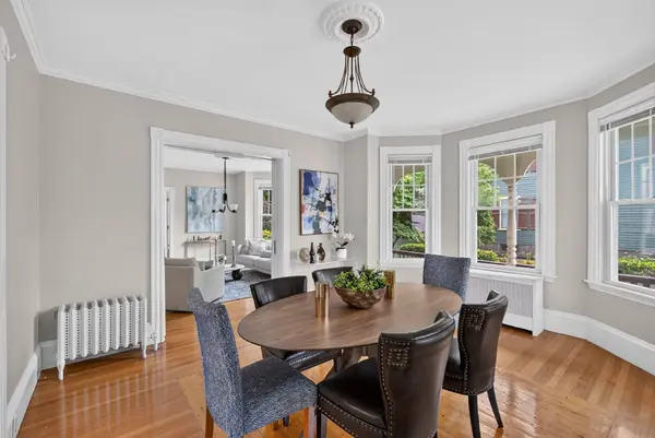 41 Maple St, Stoneham, MA 02180