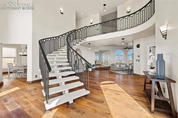 19205 Sixpenny LN, Monument, CO 80132