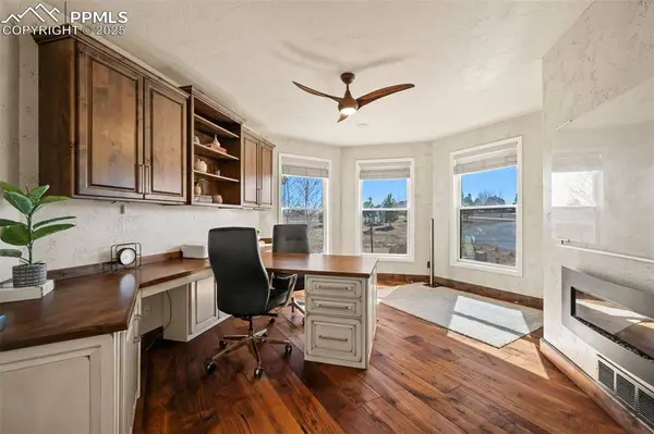 19205 Sixpenny LN, Monument, CO 80132