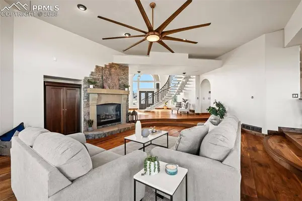 19205 Sixpenny LN, Monument, CO 80132