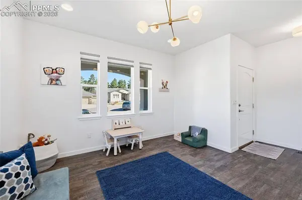 1765 Summerglow LN, Monument, CO 80132