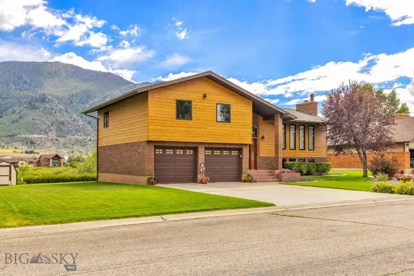 114 Renz DR, Butte, MT 59701