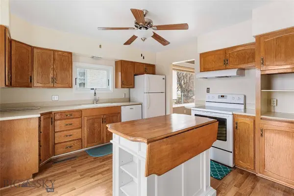 816 Waukesha ST, Butte, MT 59701