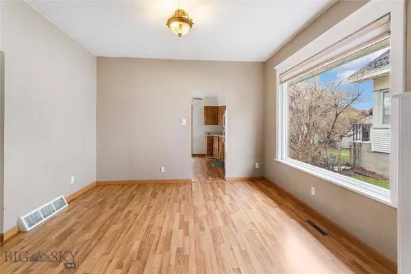 816 Waukesha ST, Butte, MT 59701