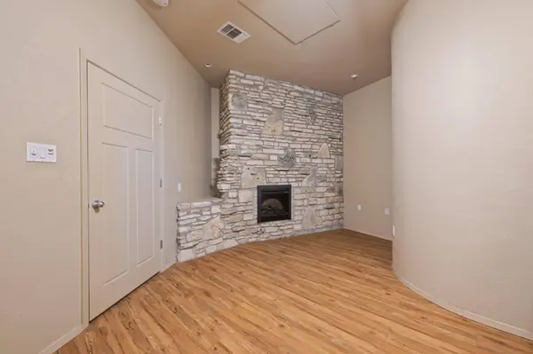 310 Eagles Nest DR, Wimberley, TX 78676