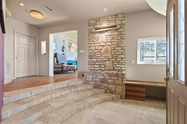 310 Eagles Nest DR, Wimberley, TX 78676