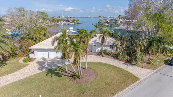 411 BELLE ISLE AVE, Belleair Beach, FL 33786